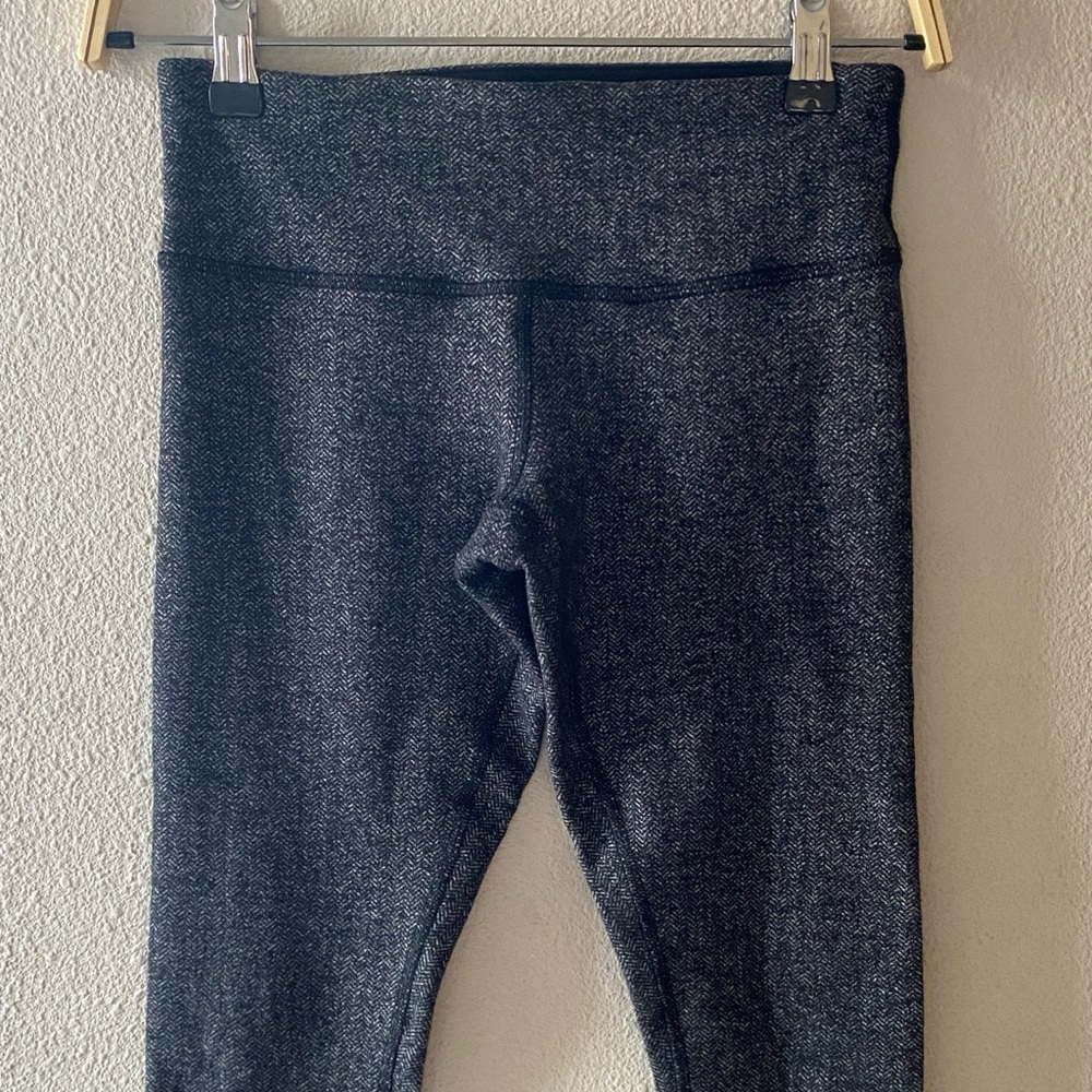 Lululemon capri Leggings, size 4